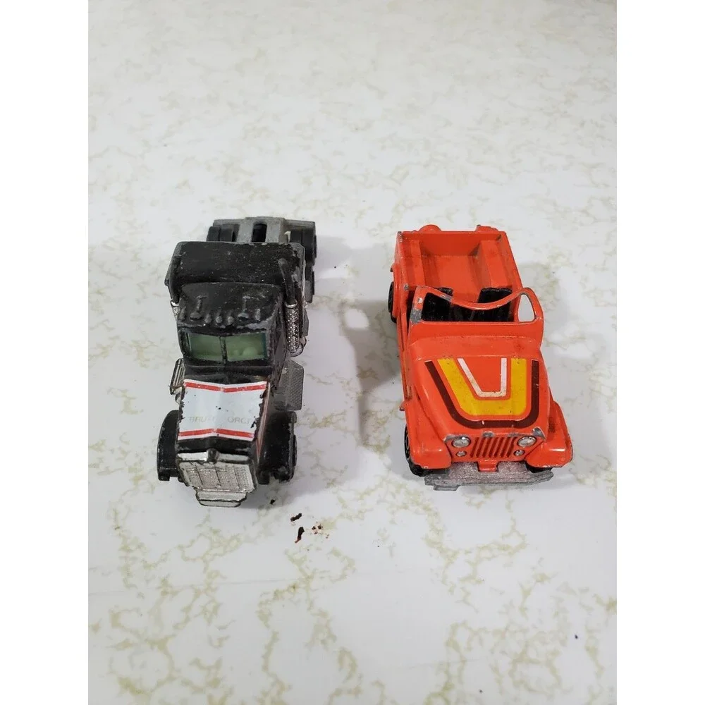Vintage Yatming Diecast Toy Cars Lot of 2 Kenworth Diesel Orange Jeep